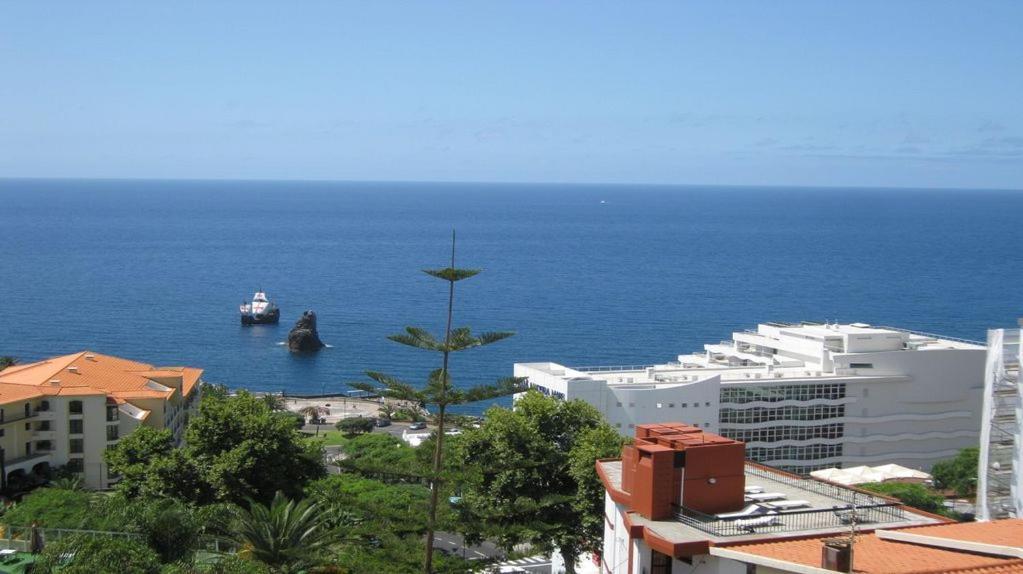 Acqua Marina Apartment Funchal  Ngoại thất bức ảnh