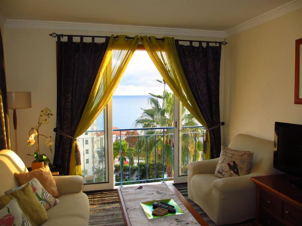 Acqua Marina Apartment Funchal  Ngoại thất bức ảnh